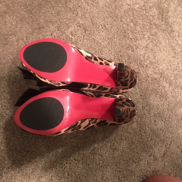 Leopard print high heels - sold - Picture 4 of 8